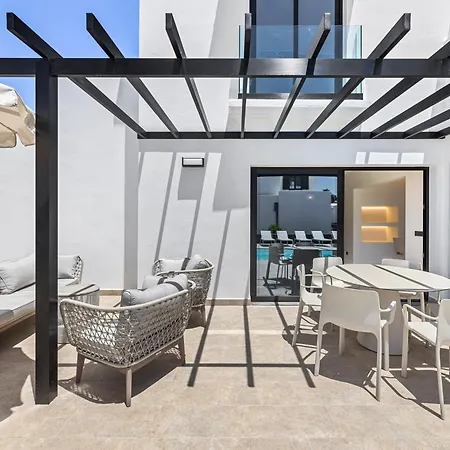 Lanzarote Marina Volcan פלאיה בלנקה