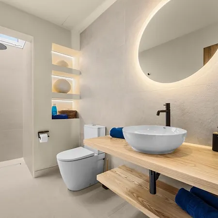 Lanzarote Marina Volcan