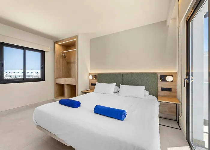 Lanzarote Marina Volcan Playa Blanca (Lanzarote)